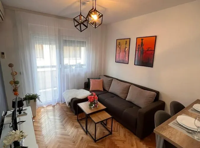 Polo Διαμέρισμα Jagodina